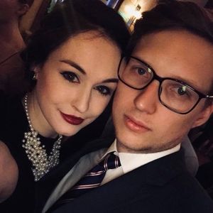 Meet your Posher, Caroline